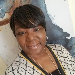 Meet your Posher, Debra